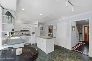 10 Courtney Way, Red Bank, NJ 07701 - Photo 10