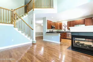 18 Deepwater Cir, Manalapan Township, NJ 07726 - Photo 2