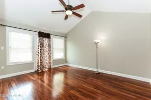 18 Deepwater Cir, Manalapan Township, NJ 07726 - Photo 10