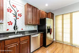 18 Deepwater Cir, Manalapan Township, NJ 07726 - Photo 6