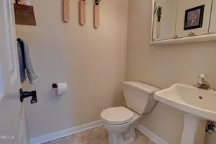 16 Whitman Ct, Freehold, NJ 07728 - Photo 22