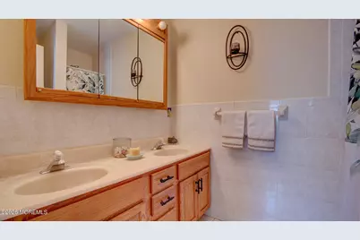 16 Whitman Court, Freehold, NJ 07728 - Photo 36