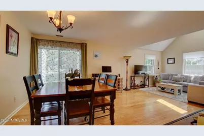 16 Whitman Court, Freehold, NJ 07728 - Photo 18