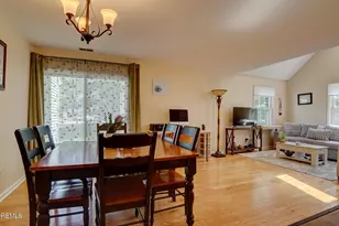 16 Whitman Ct, Freehold, NJ 07728 - Photo 18
