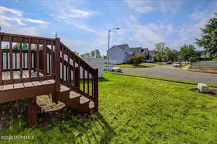 10 Begonia Ct, Sayreville, NJ 08872 - Photo 32