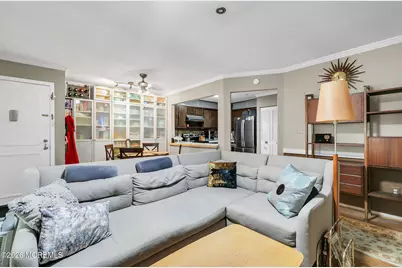 20 Western Reach, Red Bank, NJ 07701 - Photo 4