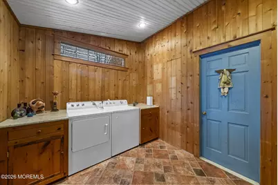 402 Main Street, Manalapan Township, NJ 07726 - Photo 24