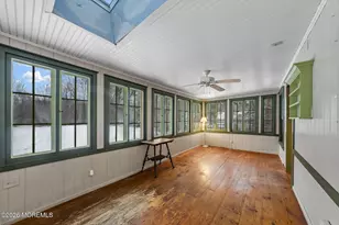 402 Main St, Manalapan Township, NJ 07726 - Photo 22
