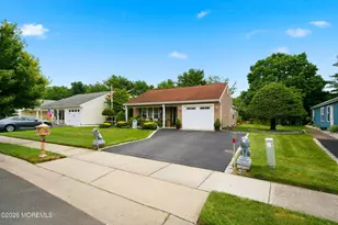 25 Harrogate Ln, Manchester Township, NJ 08759 - Photo 2