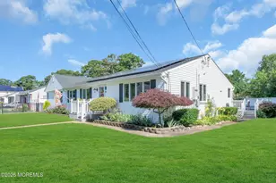 470 Woodpark Dr, Brick, NJ 08723 - Photo 4
