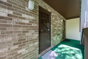 178 Amberly Dr, Manalapan Township, NJ 07726 - Photo 2