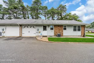 63A Cambridge Cir, Manchester Township, NJ 08759 - Photo 4