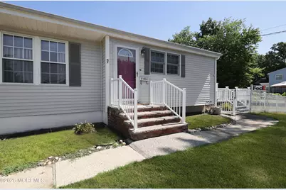 7 Parkview Drive, Hazlet Township, NJ 07730 - Photo 2