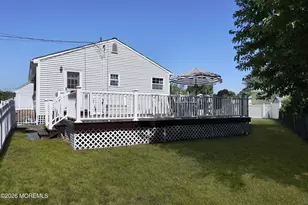 7 Parkview Dr, Hazlet Township, NJ 07730 - Photo 18