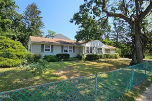 133 Yale Dr, Lakewood, NJ 08701 - Photo 2