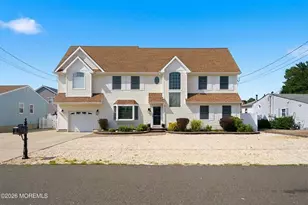 190 Pinewood Rd, Toms River Township, NJ 08753 - Photo 1