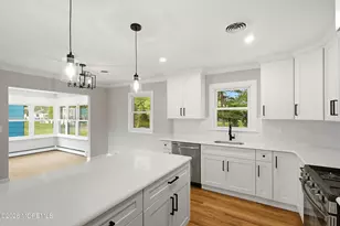 9 Hamilton Ct, Toms River Township, NJ 08757 - Photo 4