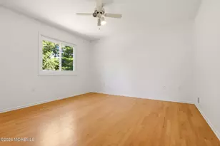 38 Knob Hill Rd, Morganville, NJ 07751 - Photo 18