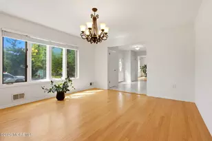 38 Knob Hill Rd, Morganville, NJ 07751 - Photo 4