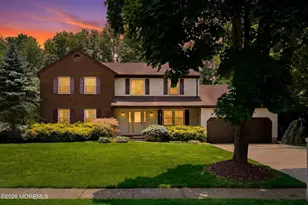4 Carriage Ct, Marlboro Township, NJ 07746 - Photo 4