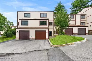 53 Ellen Heath Dr, Matawan, NJ 07747 - Photo 2