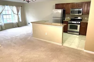 1091 Morning Glory Dr, Monroe Township, NJ 08831 - Photo 4