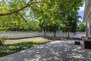 26 Inglewood Ln, Matawan, NJ 07747 - Photo 24