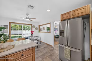 26 Inglewood Ln, Matawan, NJ 07747 - Photo 4
