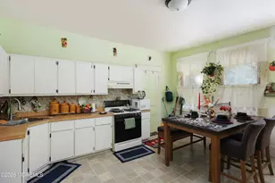 92 Chestnut St, East Orange, NJ 07018 - Photo 14