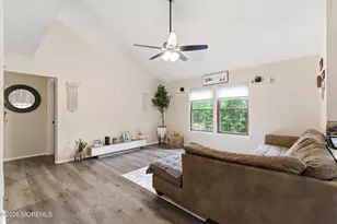 2007 Begonia Ct, Jackson, NJ 08527 - Photo 2