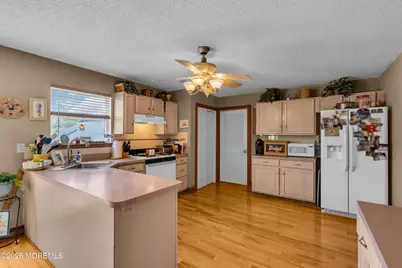 19 Assateague Road, Howell Township, NJ 07731 - Photo 16