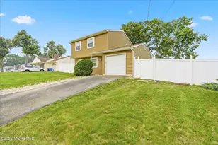 1948 Teakwood Rd, Toms River Township, NJ 08753 - Photo 1