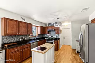 11 Bronia St, Howell Township, NJ 07731 - Photo 6