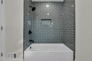 684 Brookside Dr, Toms River Township, NJ 08753 - Photo 26