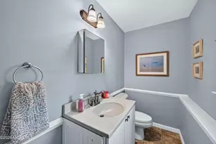 15 Mohawk Ave, Red Bank, NJ 07701 - Photo 38