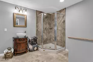 10 Bermet Ct, Tinton Falls, NJ 07724 - Photo 32