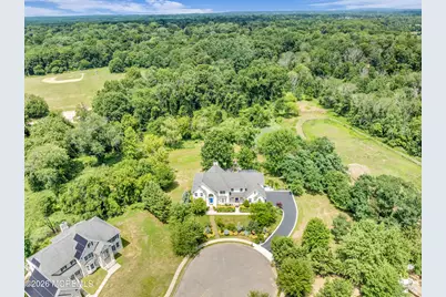 10 Bermet Court, Tinton Falls, NJ 07724 - Photo 2