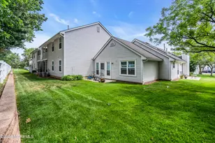 14 Evergreen Ct, Freehold, NJ 07728 - Photo 38