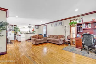 34 Marion St, Red Bank, NJ 07701 - Photo 4
