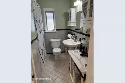 204 Manor E, Red Bank, NJ 07701 - Photo 14