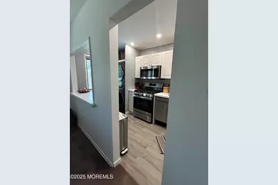 204 Manor E, Red Bank, NJ 07701 - Photo 8
