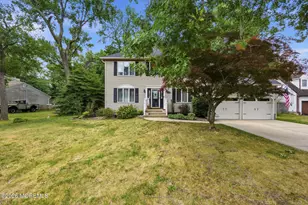 8 Maple St, Port Monmouth, NJ 07758 - Photo 2