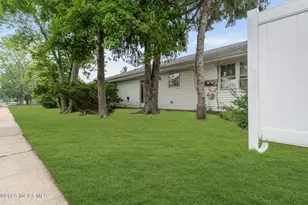 86 Camellia Dr, Lakewood, NJ 08701 - Photo 20