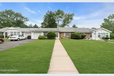 86 Camellia Drive #B, Lakewood, NJ 08701 - Photo 2