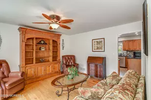 9 Strathmore Ct, Freehold, NJ 07728 - Photo 6
