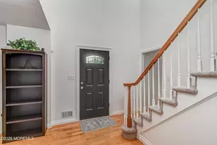 9 Strathmore Ct, Freehold, NJ 07728 - Photo 4