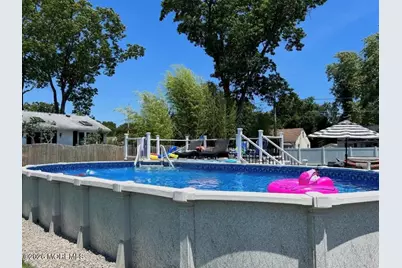 71 Pine Street, Spotswood, NJ 08884 - Photo 22