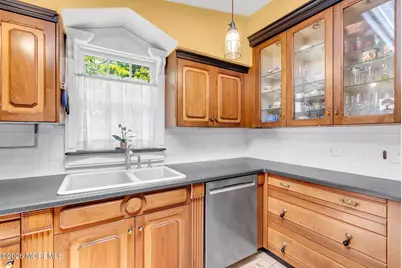 136 S Main Street, Allentown, NJ 08501 - Photo 6