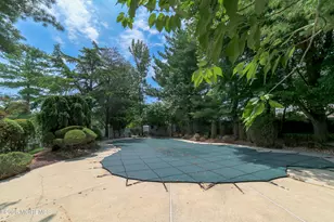 10 Mitchell Ct, Marlboro Township, NJ 07746 - Photo 34
