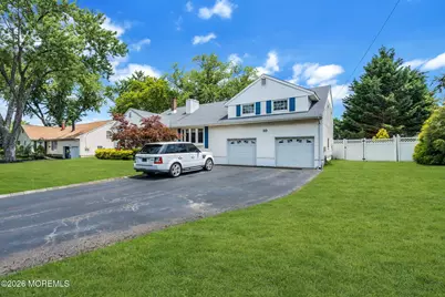 10 Homestead Place, Holmdel, NJ 07733 - Photo 2